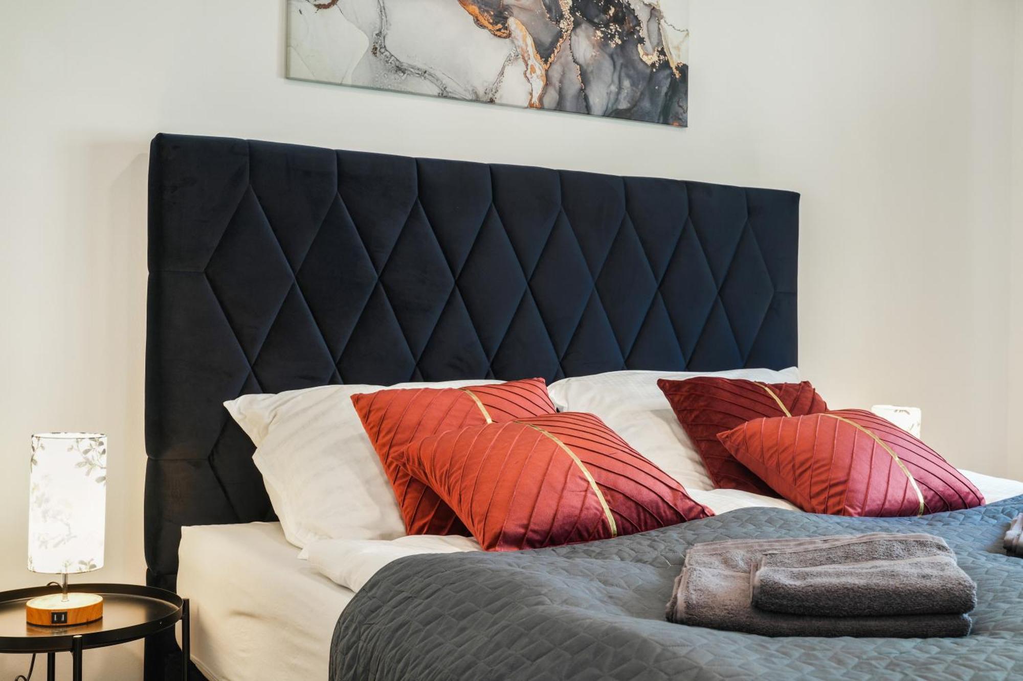 Stephansdom Apartment *